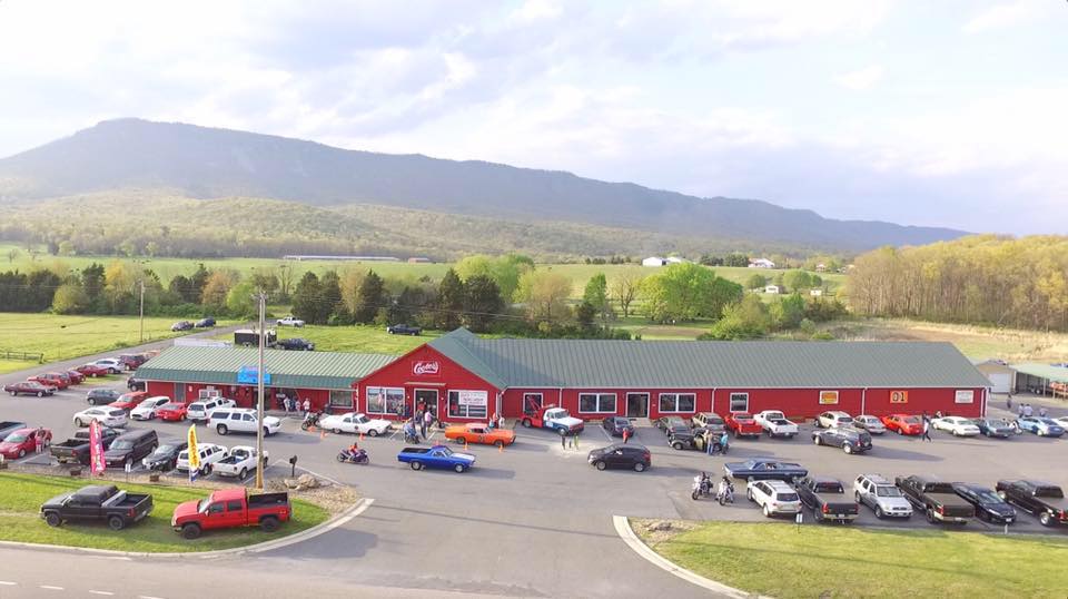 Luray vacation rentals with kitchen